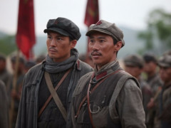 张桐郑昊主演电视剧《绝命后卫师》热播 郑昊战火爱情感动观众