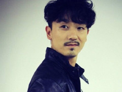 武打明星刘峰超激情床吻戏曝光 刘峰超演过哪些影视作品