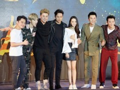 《奔跑吧》看片会获赞 兄弟互怼Baby交接热巴