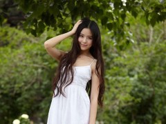 掀开女友裙子就搞 出卖女友小晴 干到女友求饶细节描写