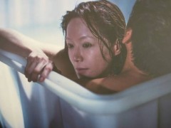 360度看尹馨脱衣服 蔡明亮首部华语VR电影《家在兰若寺》