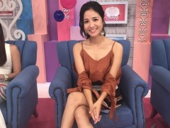 吴怡霈压力爆棚自拔白发 惊现圆形秃