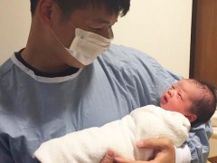 女儿出生突吐血 中天主播许甫吓坏:真的想哭