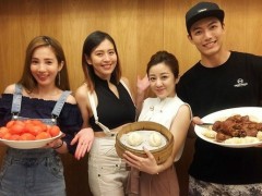 刘品言低调庆生小鲜肉陪吃 一口气猛吸进30公分面线