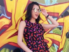 胡杏儿微博晒孕肚照四肢纤细 励志要当一个辣妈