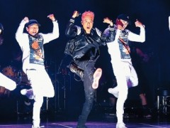 周汤豪世界巡演台北开唱 绯闻女友雀斑小姐隐身人群捧场