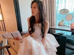 林志玲晒白纱照清秀美丽 网友调侃：是想要嫁人了吗